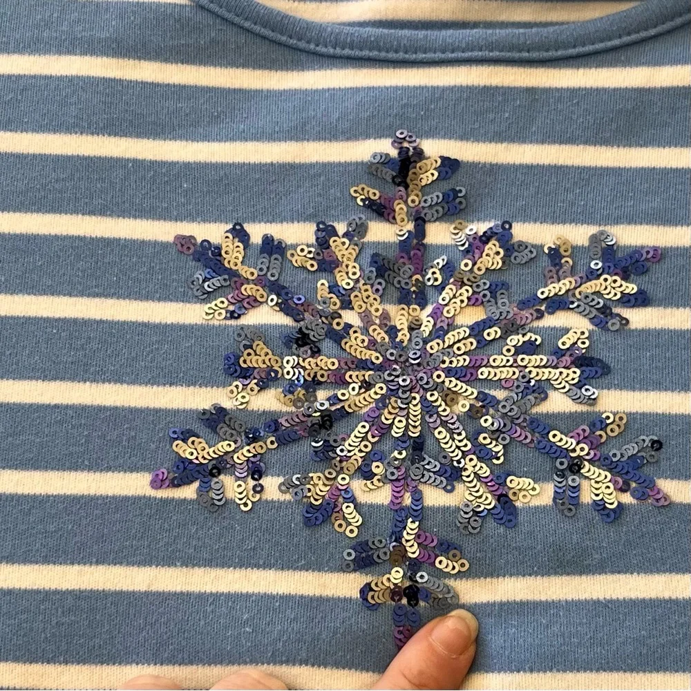 Quacker Factory Long Sleeve‎ Top Size 1X Sequin Snowflake Blue Striped Holiday